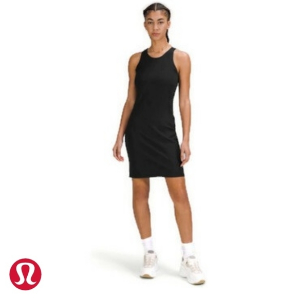 lululemon athletica Dresses & Skirts - LULULEMON Slim Fit Above Knee Dress Black Built In Bra Athleisure Gym 8 Medium